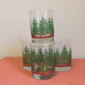 Set of 4 vintage Christmas tree whiskey glasses